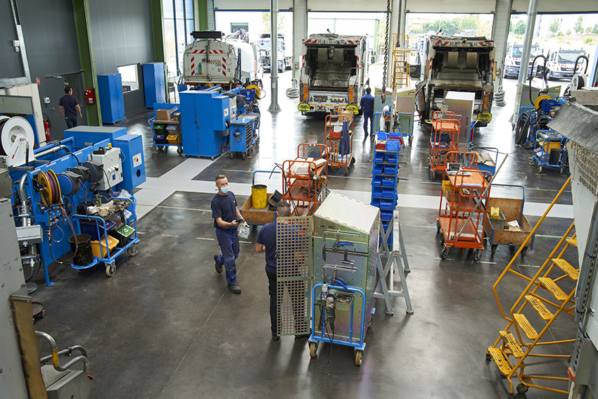 2_CENTRE-SERVICES-copyright-JuanRobert